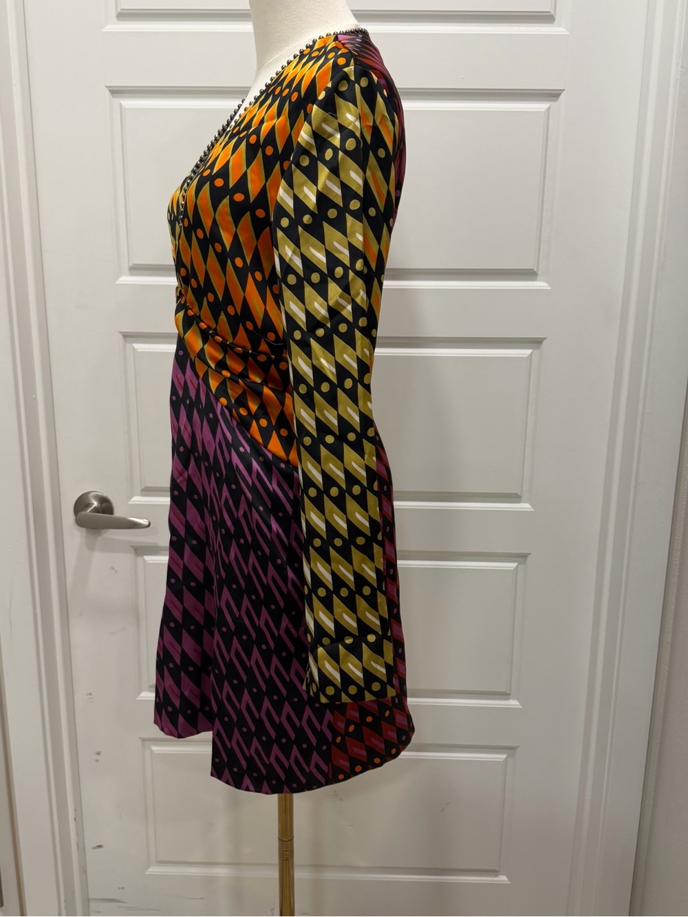 Zara Multicolor Printed Long‑Sleeve Mini Dress with Beaded Neckline - Picture 7 of 10